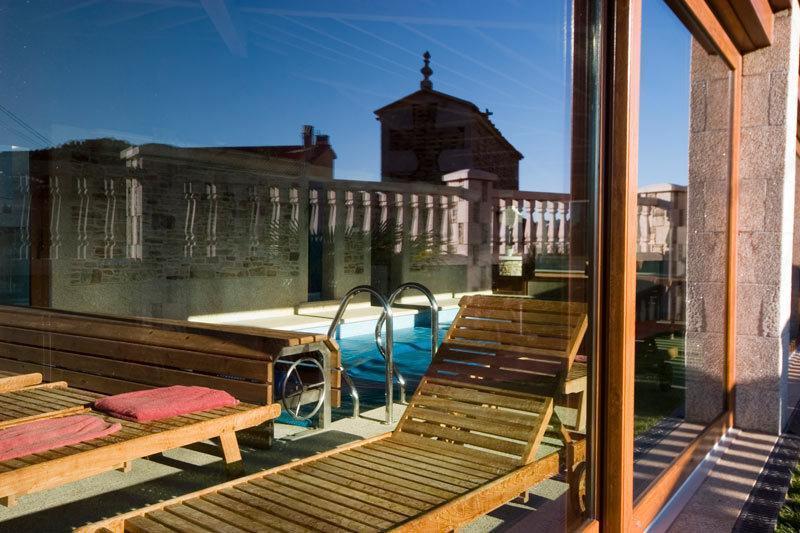 Complejo Aldeola Bed & Breakfast Malpica Exterior photo